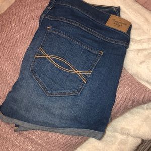 Abercrombie & Fitch jean shorts
